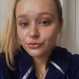 Meet your Posher, Lilly